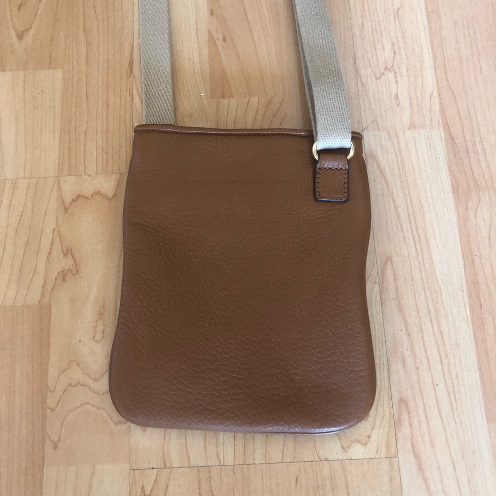 Michael Kors Fulton Tan Leather Crossbody- NWOT - Picture 3 of 7